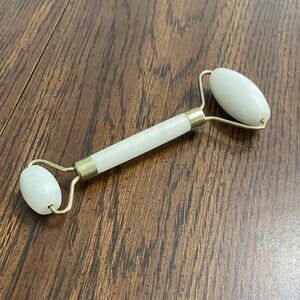 “5/$20” crystal facial roller